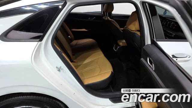 Kia K5 гибрид 3세대 Prestige, 2023 12