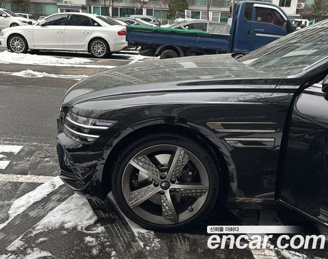 Genesis G80 (RG3) чёрный, 2026 все фото