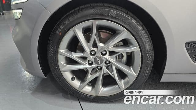 Genesis The / новый New G70, 2022 все фото