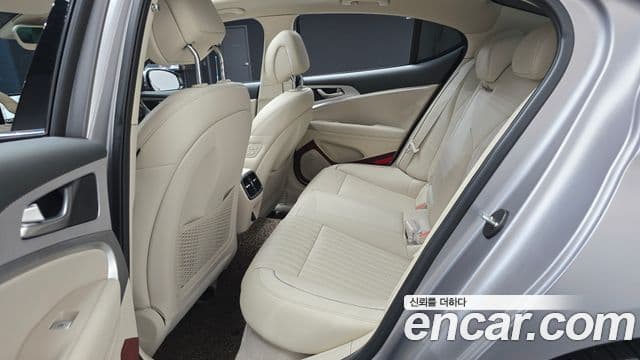 Genesis The / новый New G70, 2022 12