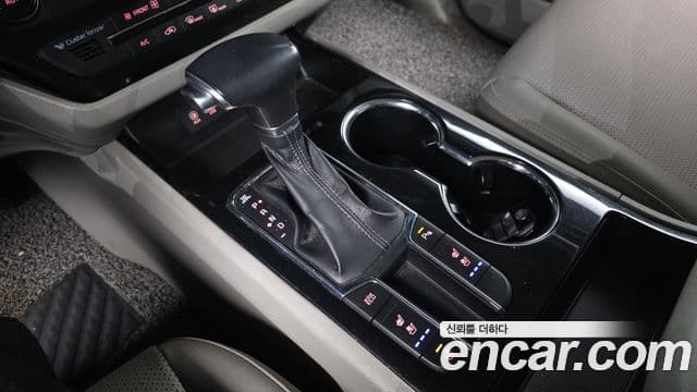 Kia The / новый New Carnival Prestige, 2019 9