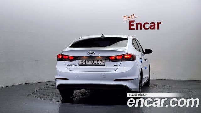 Hyundai Avante AD Modern, 2017 4