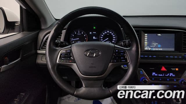 Hyundai Avante AD Modern, 2017 16