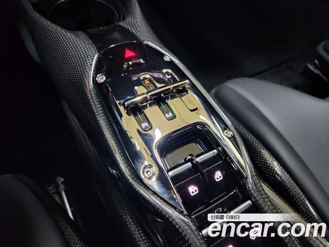 Ferrari SF90 스파이더, 2022 16