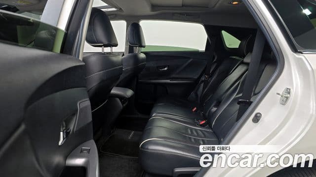 Toyota 벤자 1세대, 2013 13