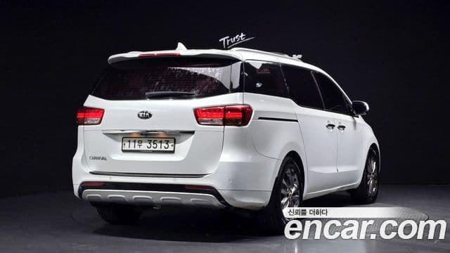 Kia All New Carnival Prestige, 2016 2