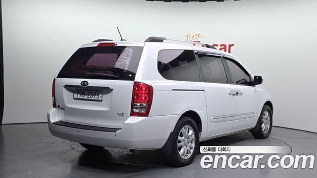 Kia Carnival R Premium, 2013 2
