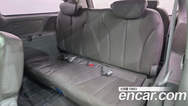 Kia Carnival R Premium, 2013 19