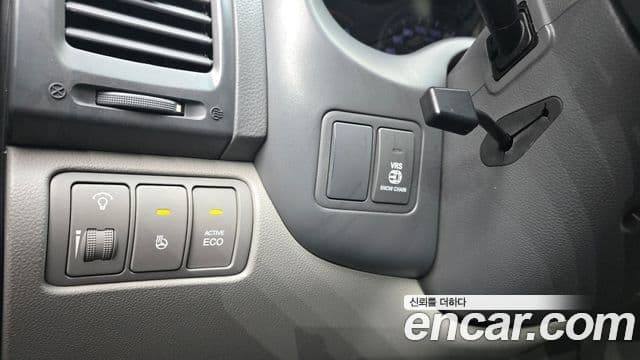 Kia Carnival R Premium, 2013 16