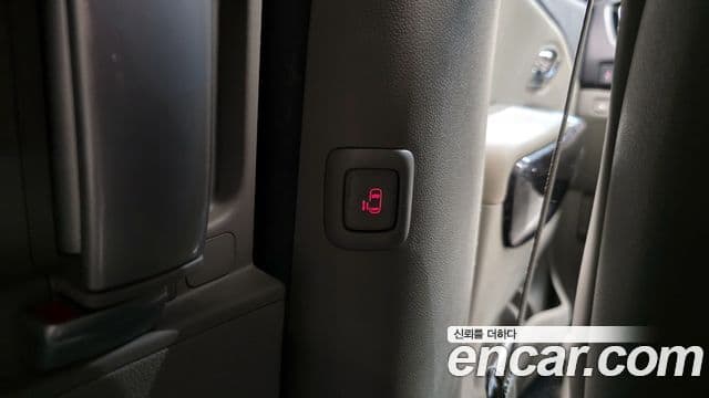 Kia All New Carnival President, 2016 17