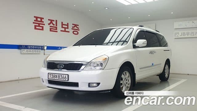 Kia Carnival R топовая версия, 2012 3