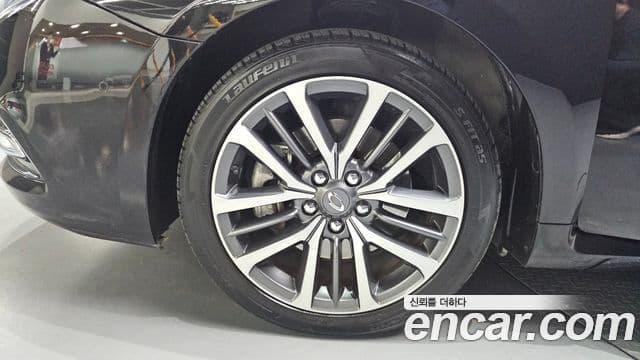 Renault Korea(Samsung) SM7 Nova LPLI 2.0 LPe для людей с инвалидностью, 2017 все фото