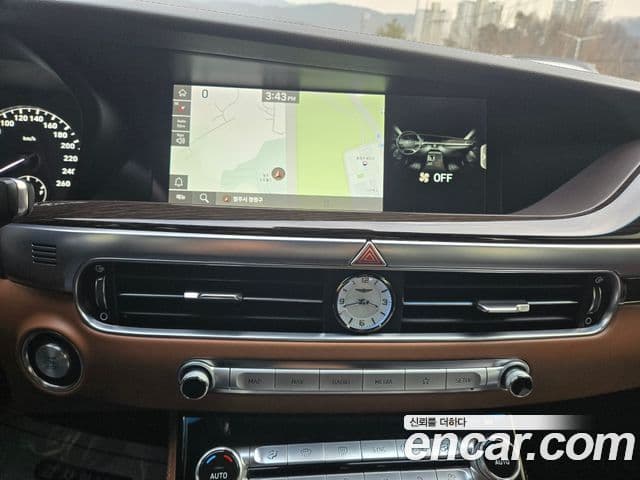 Genesis G90 Premium Luxury, 2019 15