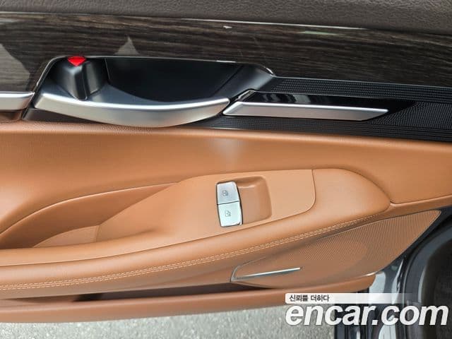 Genesis G90 Premium Luxury, 2019 18