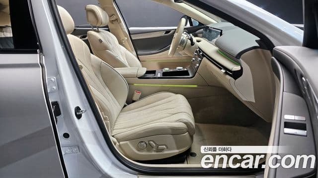 Genesis G80 (RG3) бензин 2.5 турбо AWD, 2025 11