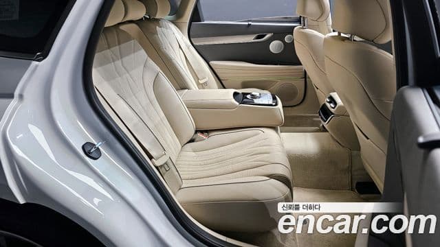 Genesis G80 (RG3) бензин 2.5 турбо AWD, 2025 12