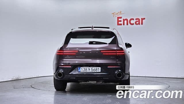 Genesis GV70, 2021 4