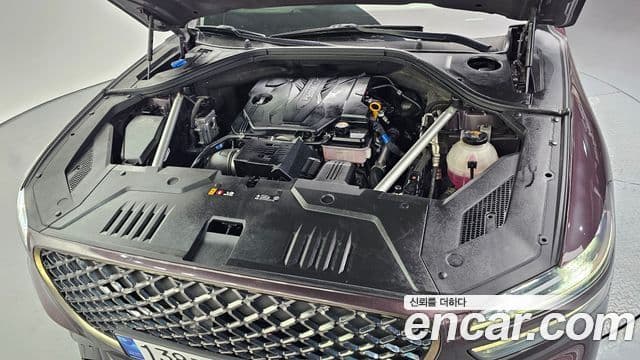 Genesis GV70, 2021 6