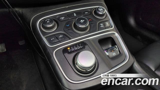 크라이슬러 200 2세대 2.4 Limited, 2015 9