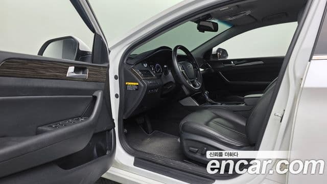 Hyundai LF Sonata 2.0 Smart, 2015 11