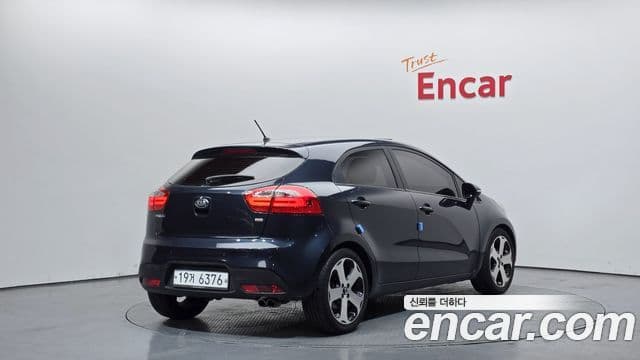 Kia All New Pride Prestige, 2012 2