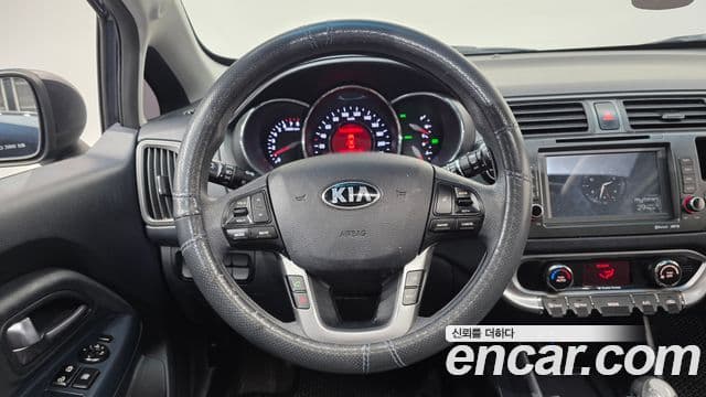 Kia All New Pride Prestige, 2012 13