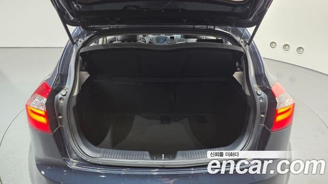 Kia All New Pride Prestige, 2012 20