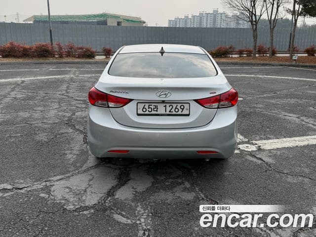 Hyundai Avante MD Style, 2014 4