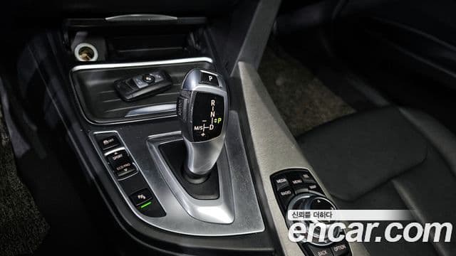 BMW 3시리즈 (F30), 2013 9