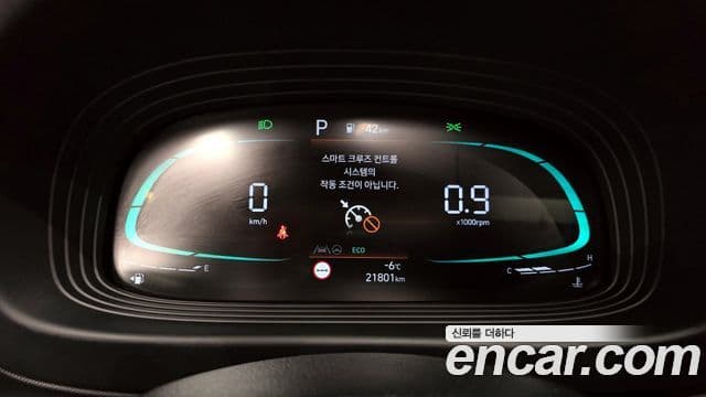 Hyundai Venue Premium, 2025 8