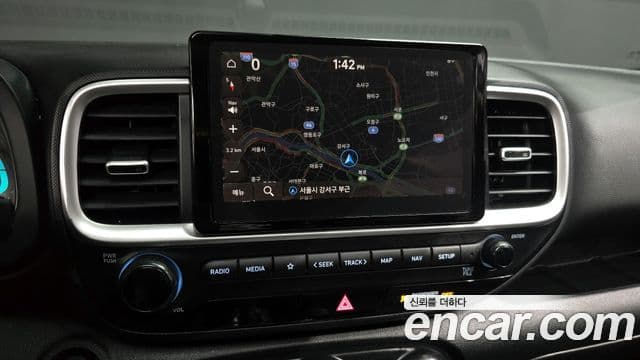 Hyundai Venue Premium, 2025 14