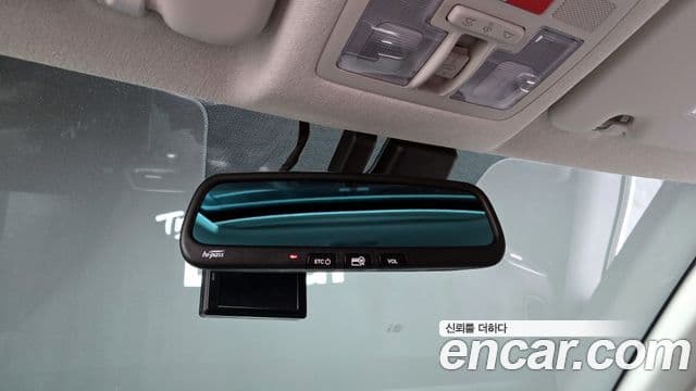 Hyundai Venue Premium, 2025 18