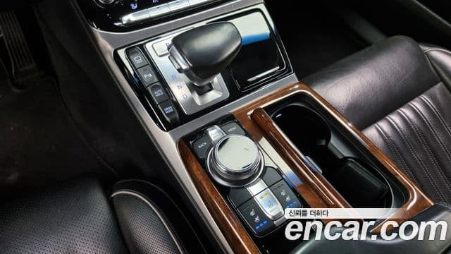 Genesis EQ900 Premium Luxury, 2016 9