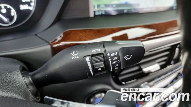 Genesis EQ900 Premium Luxury, 2016 17