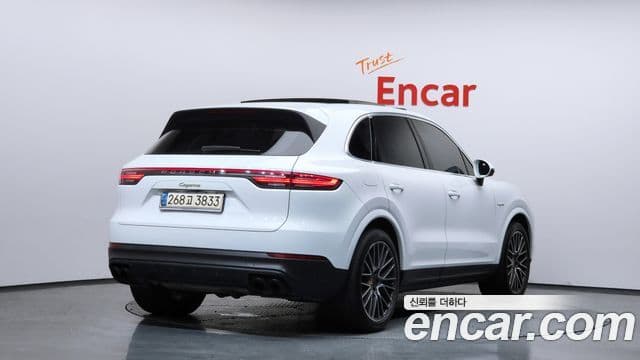 Porsche Cayenne (PO536) 3.0 E-гибрид, 2020 2