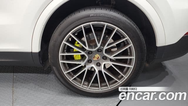 Porsche Cayenne (PO536) 3.0 E-гибрид, 2020 все фото