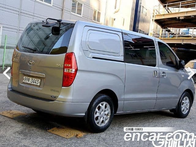 Hyundai Grand Starex CVX Deluxe, 2012 4