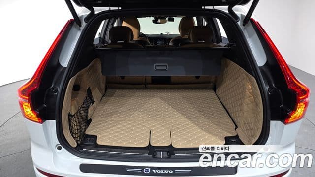 Volvo XC60 2세대 B5 Ultimate Bright, 2023 20