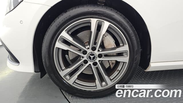 Mercedes-Benz E-класс W213 Avantgarde, 2022 все фото