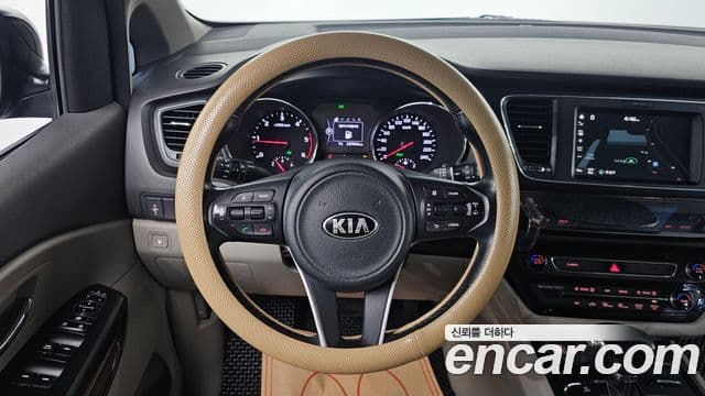 Kia All New Carnival Luxury, 2018 14