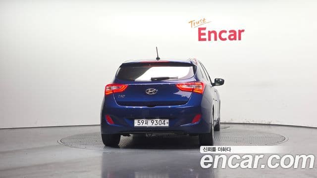 Hyundai i30(новый кузов / новое поколение) дизель 1.6 VGT Extreme, 2012 3