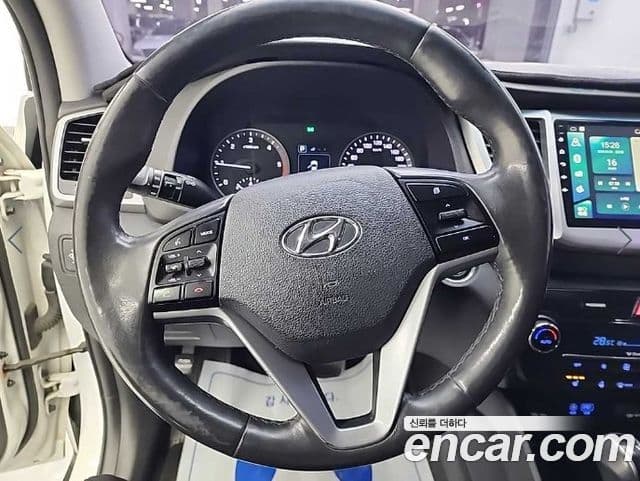 Hyundai All New Tucson Modern, 2016 9