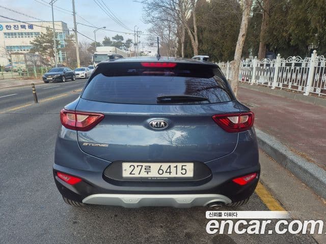 Kia Stonic Trendy, 2018 4