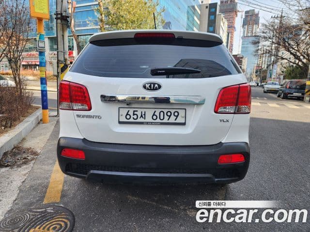 Kia Sorento R топовая версия, 2011 4