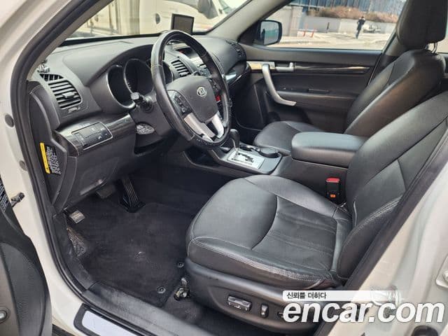 Kia Sorento R топовая версия, 2011 11