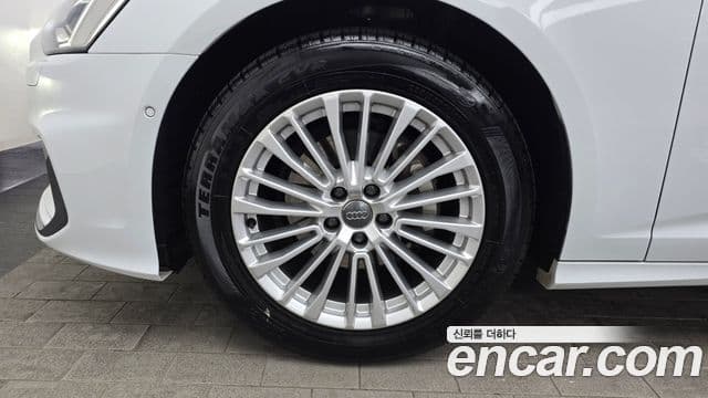 Audi A6 (C8) Premium, 2020 все фото