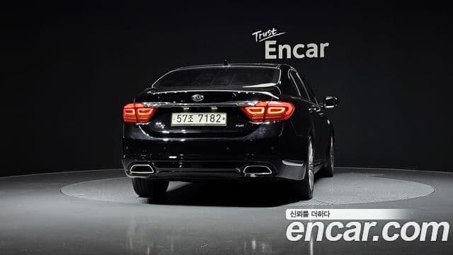 Kia K9 President, 2013 4