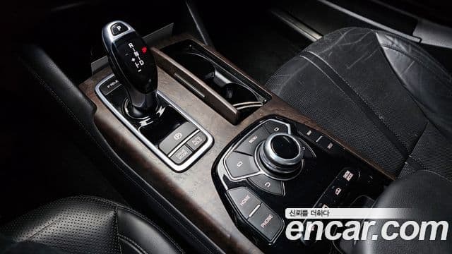 Kia K9 President, 2013 9