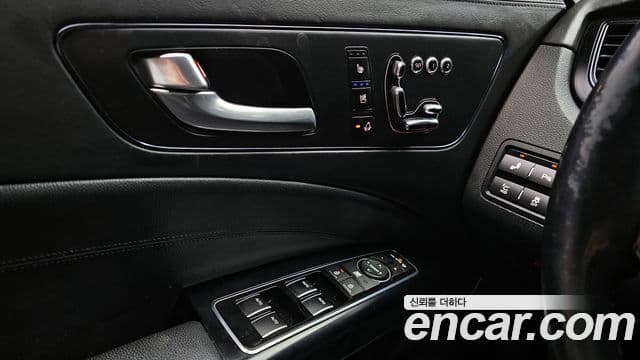 Kia K9 President, 2013 16