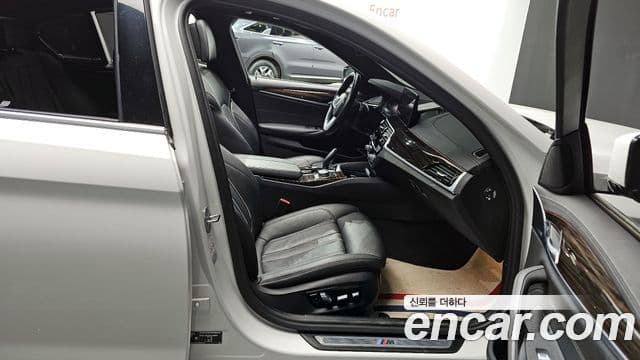 BMW 5시리즈 (G30) 520i M Sport, 2022 11